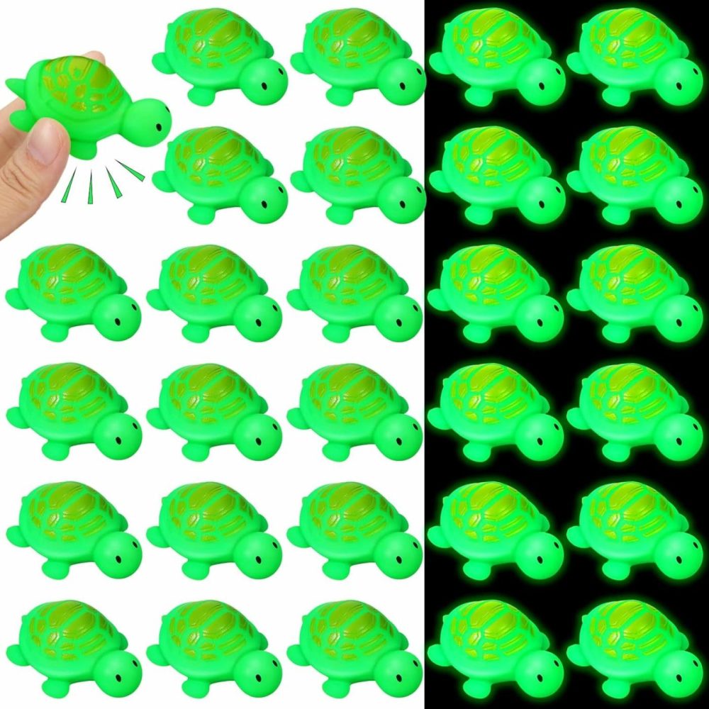 30 ks gumových želvových koupacích hraček, které svítí ve tmě, pro pláž, bazén, sprchu a hraní. Plovoucí mini mořské zvířátka, modré stlačitelné hračky s pískáním pro dárky a karnevalovou dekoraci.  |  Hračky do vany Hračky do vany Hračky do vany
